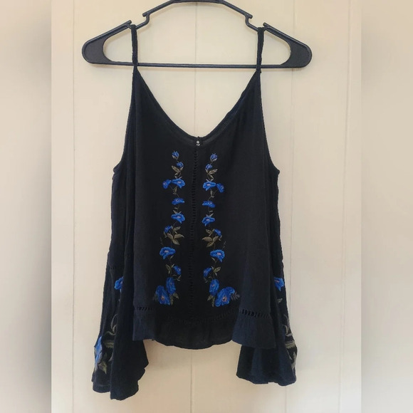 American Eagle Black Blue Floral Embroidery Cold Shoulder Blouse Top - Picture 4 of 6